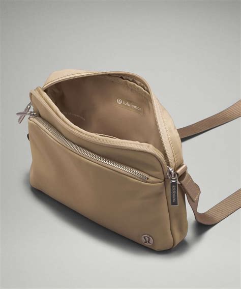 lululemon city adventurer crossbody